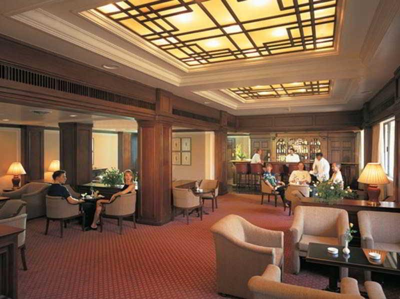 Trident Chennai Hotel Kültér fotó The lobby